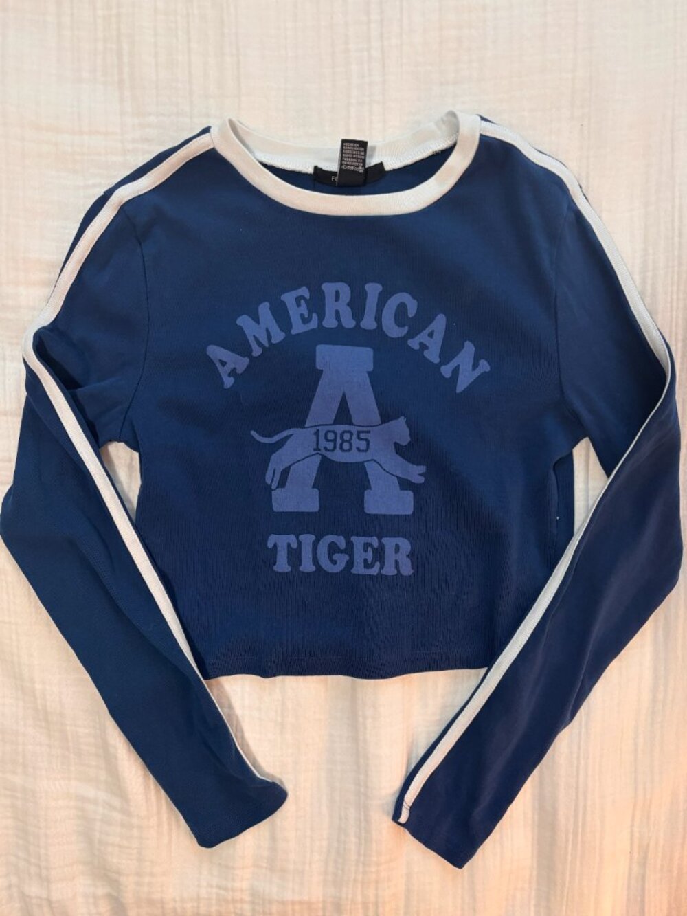 Forever 21 American Tiger Long Sleeve Baby Tee